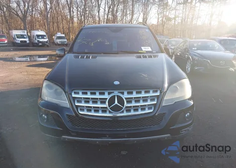 2011 Mercedes-Benz Ml 350 4Matic z USA, uszkodzony, nr VIN 4JGBB8GB0BA686428
